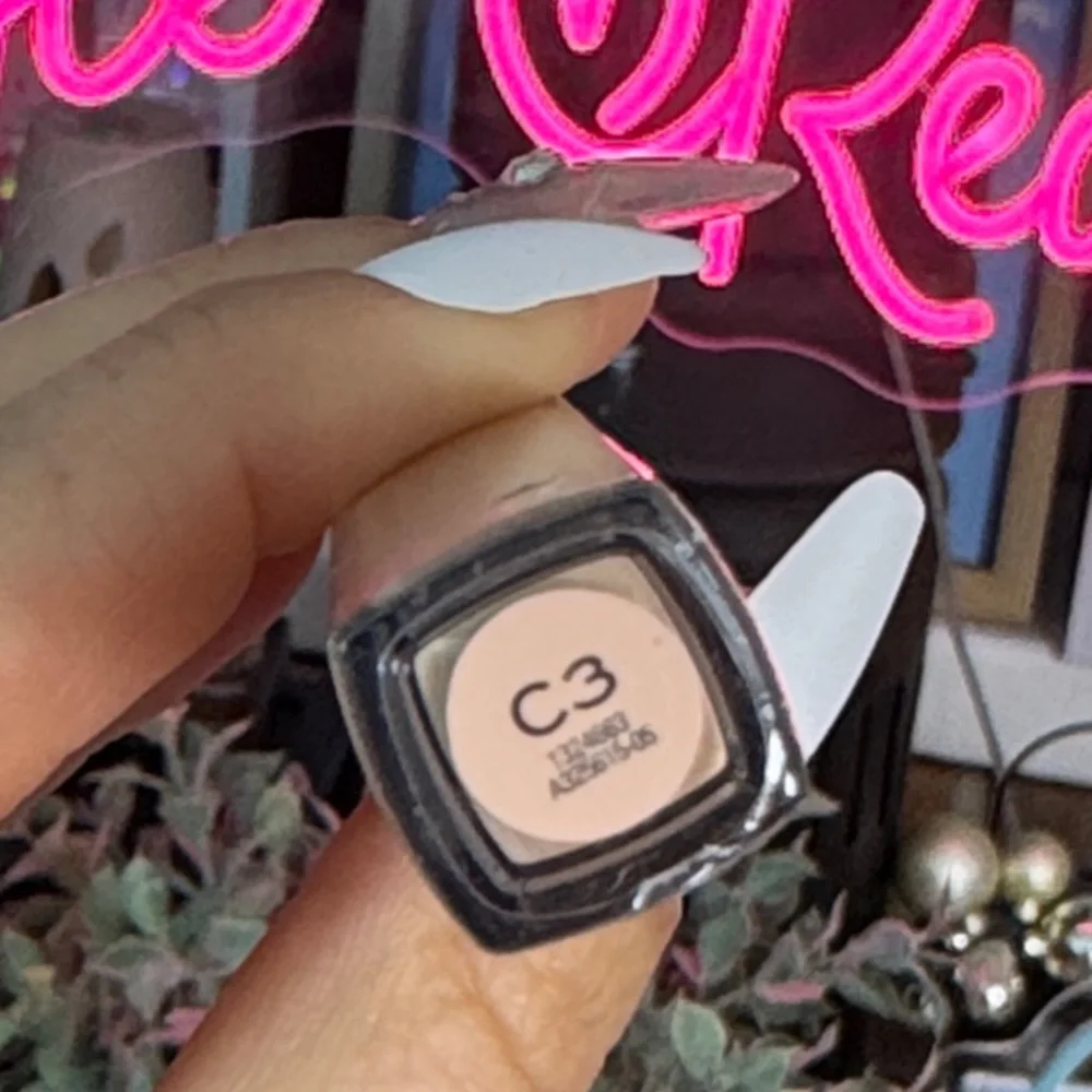 Revolution Pro Radiant Under Eye Concealer - C3